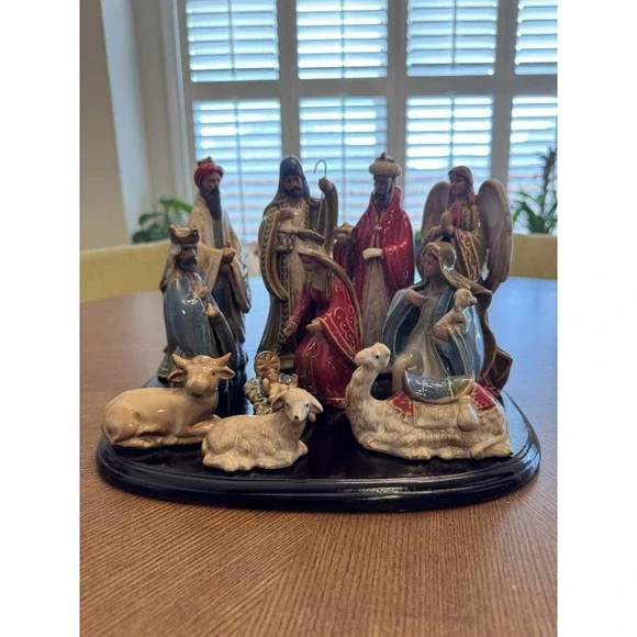 Kirkland's Home Nativity Set 13pc Ceramic Glazed #071371 w/ Box - Picture 7 of 10